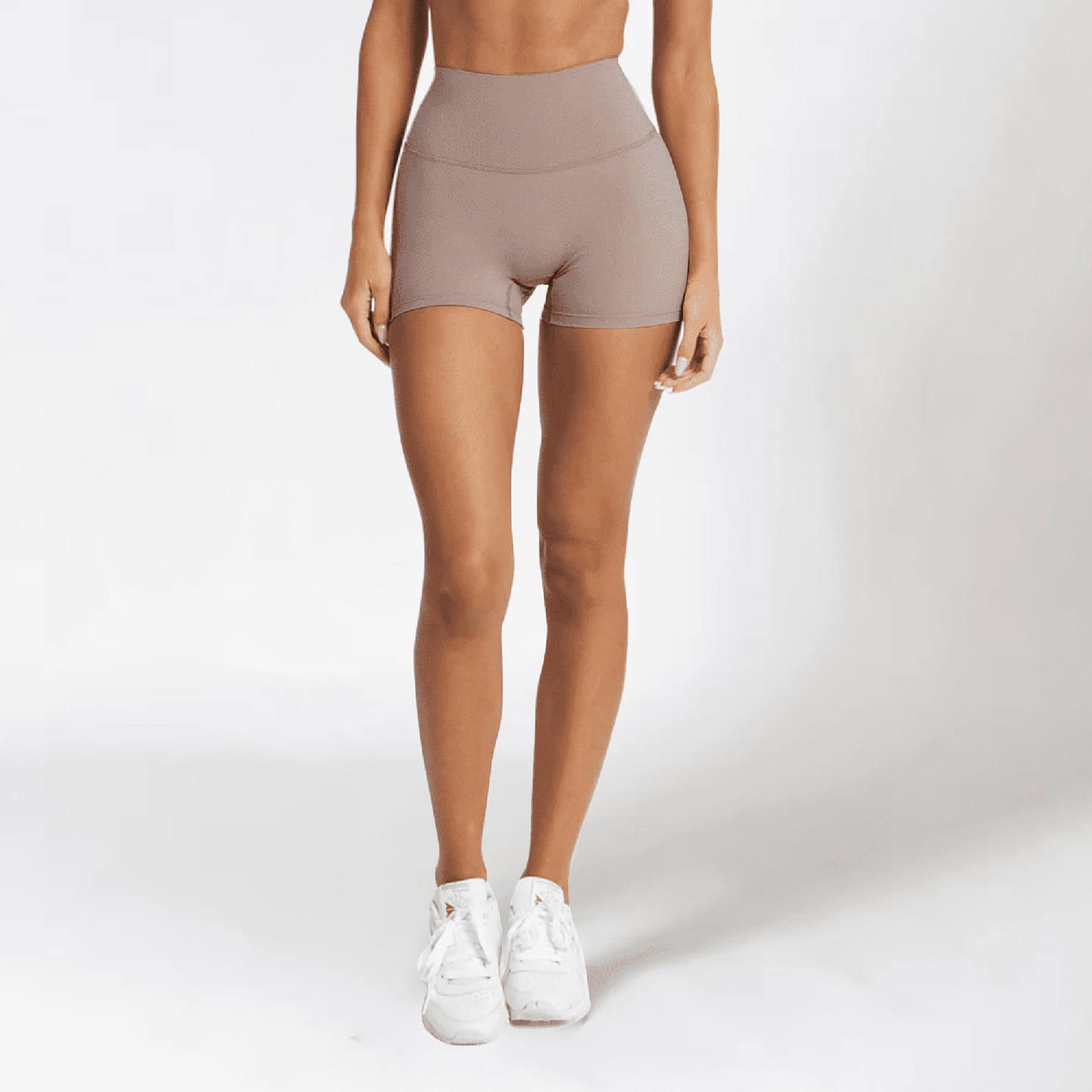 Divine short sand beige