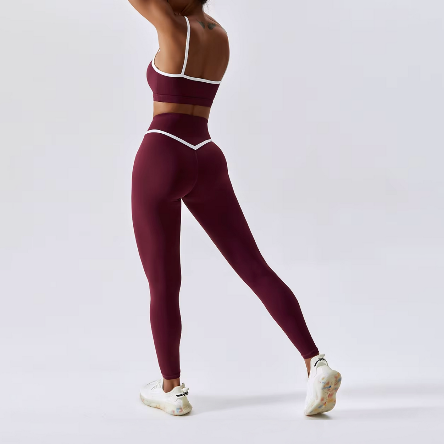 Glowy licra v-cut merlot