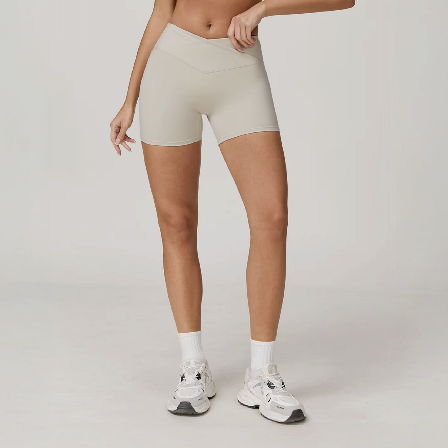 Velza short v-cut arena