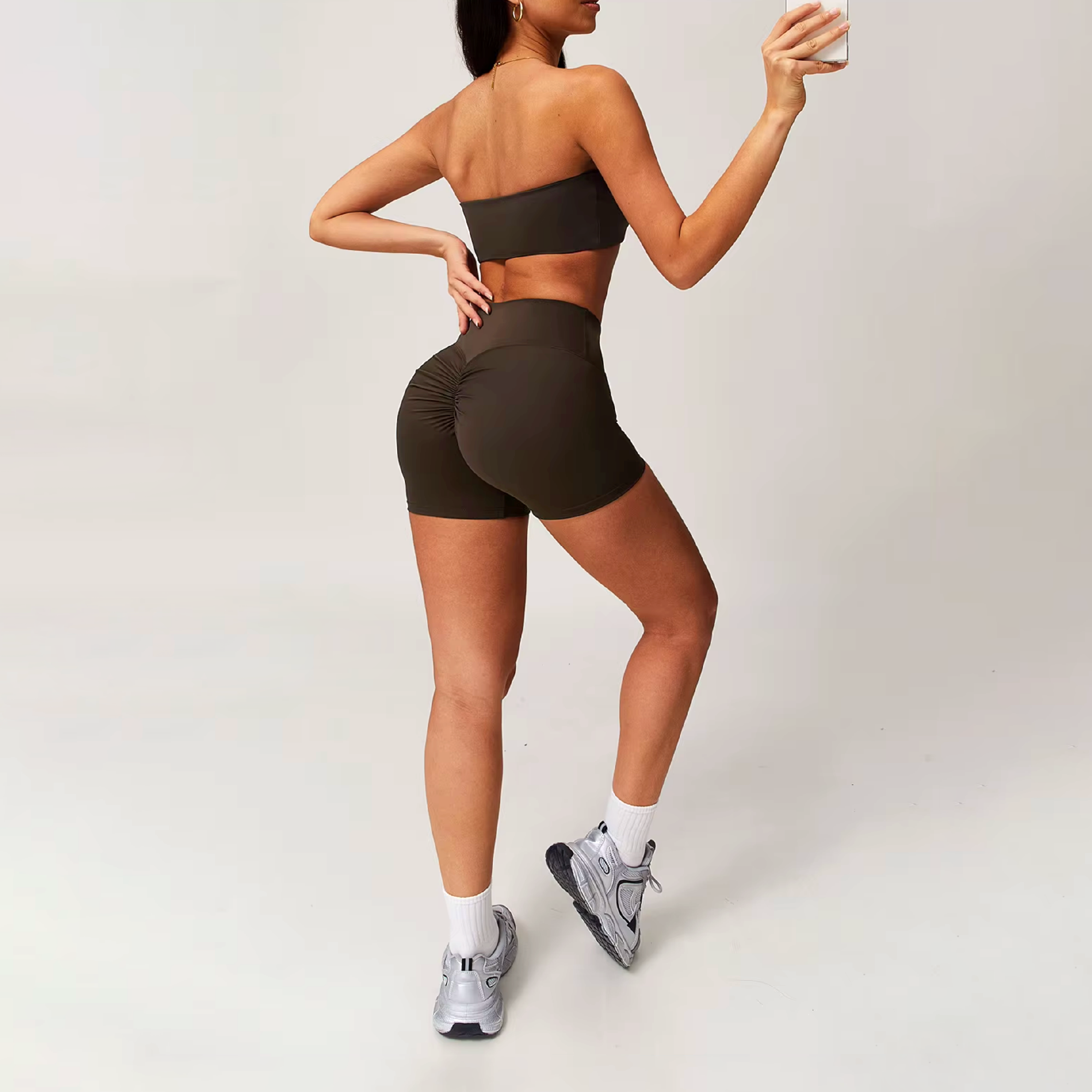 Blend short scrunch brunette
