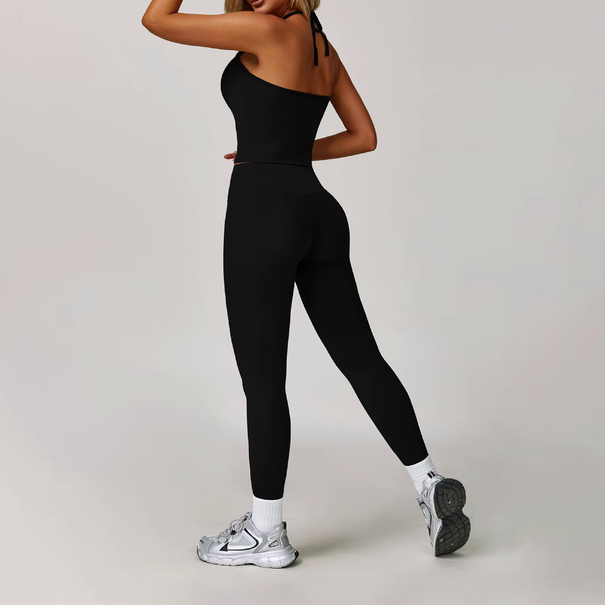 Blend top tie tank black