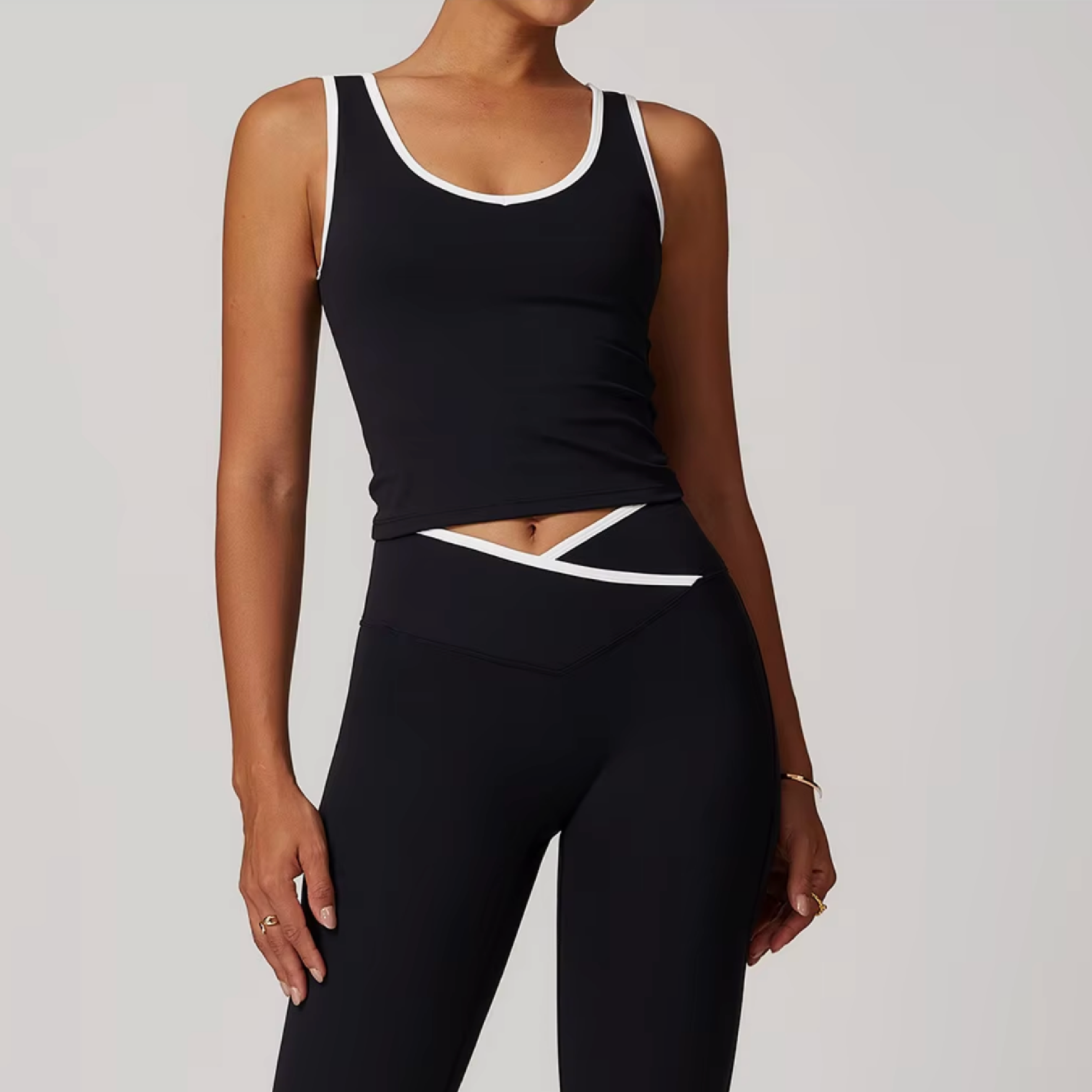 Contrast top tank black