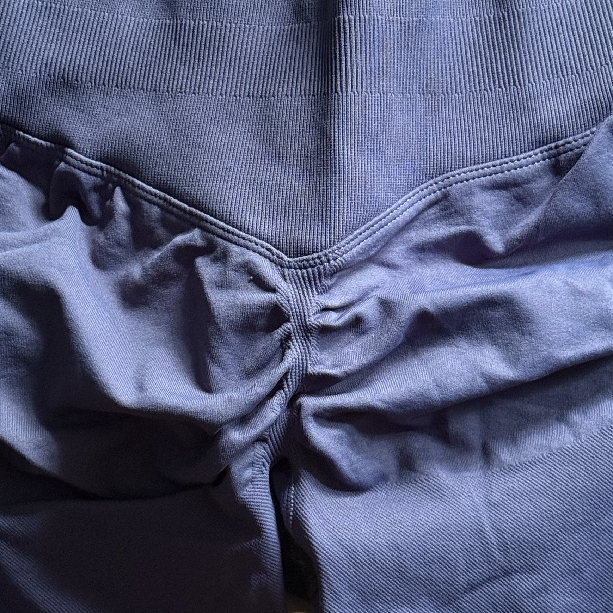 Shape short scrunch haze