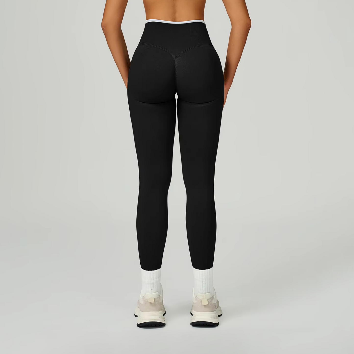 Outline licra scrunch black