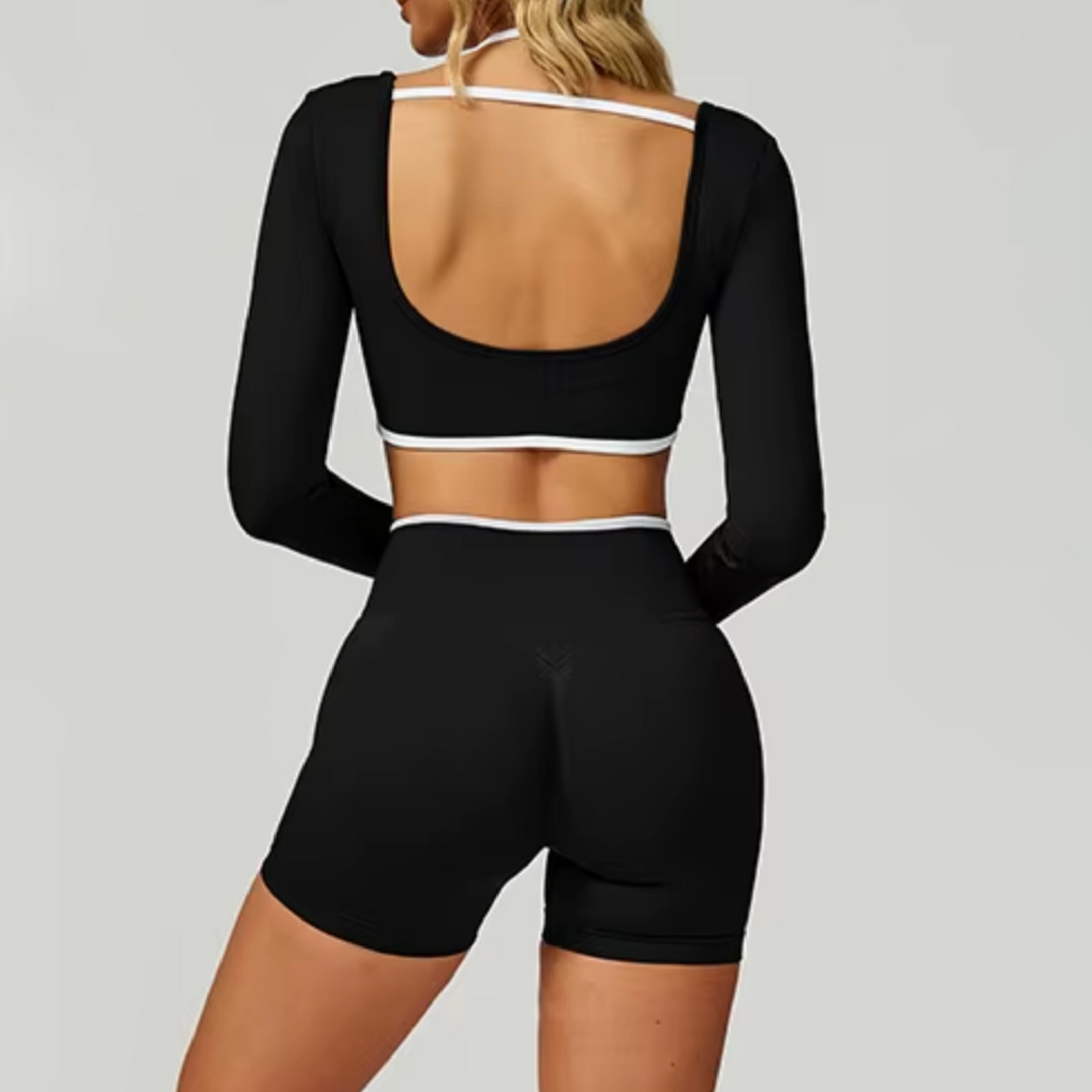 Outline top long sleeve black